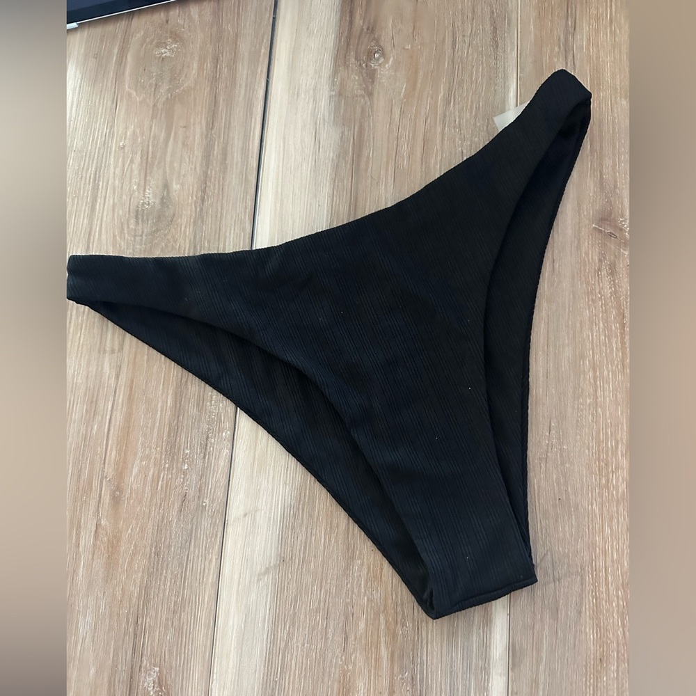 Boutique Ribbed French Cut Bikini Bottom L NWOT